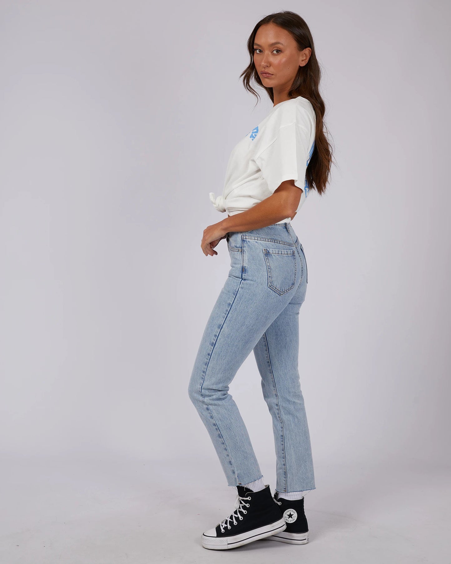 Keep the Peach Tee – Graphic Tee in White
