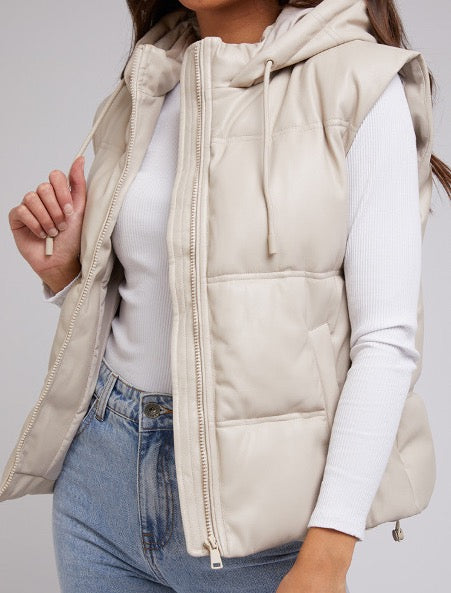 Theo Puffer Vest – Natural