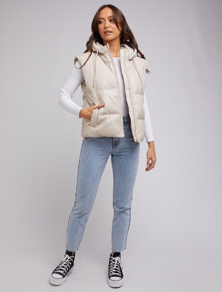 Theo Puffer Vest – Natural