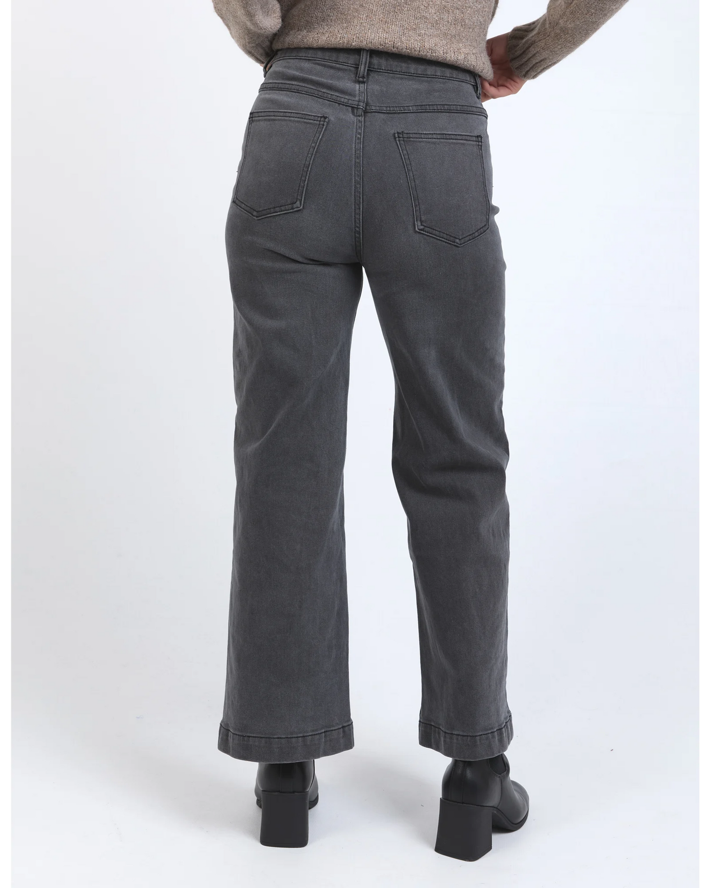 Sarah Wide Leg Jean – Washed Black