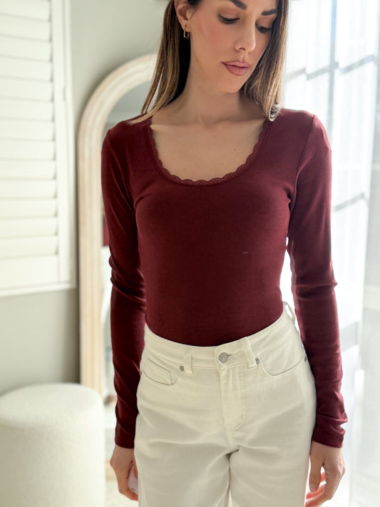Rib Scoop Top - Burgundy All About Eve