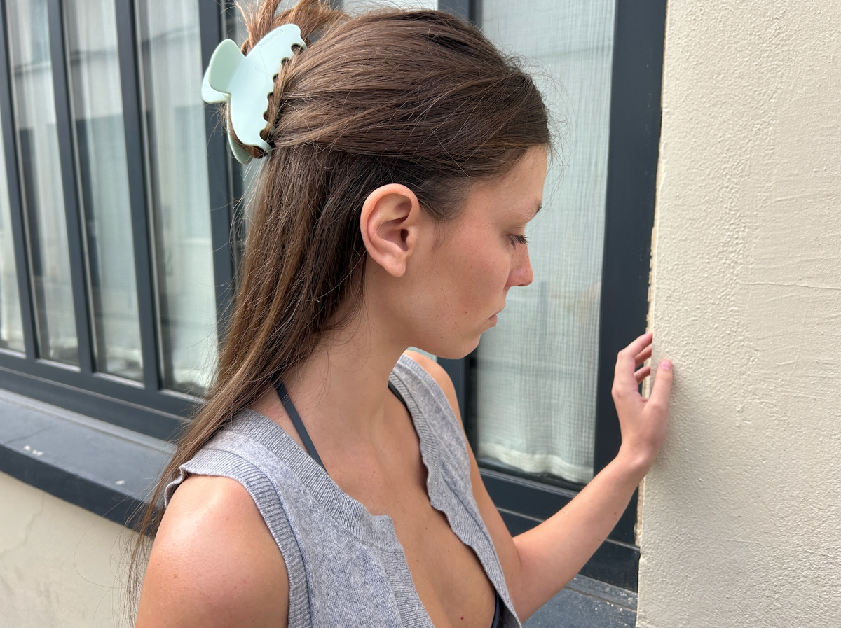 Elle Claw Clip Honeydew Buttermilk