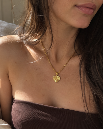 Heart Necklace - Gold The Rose Edit